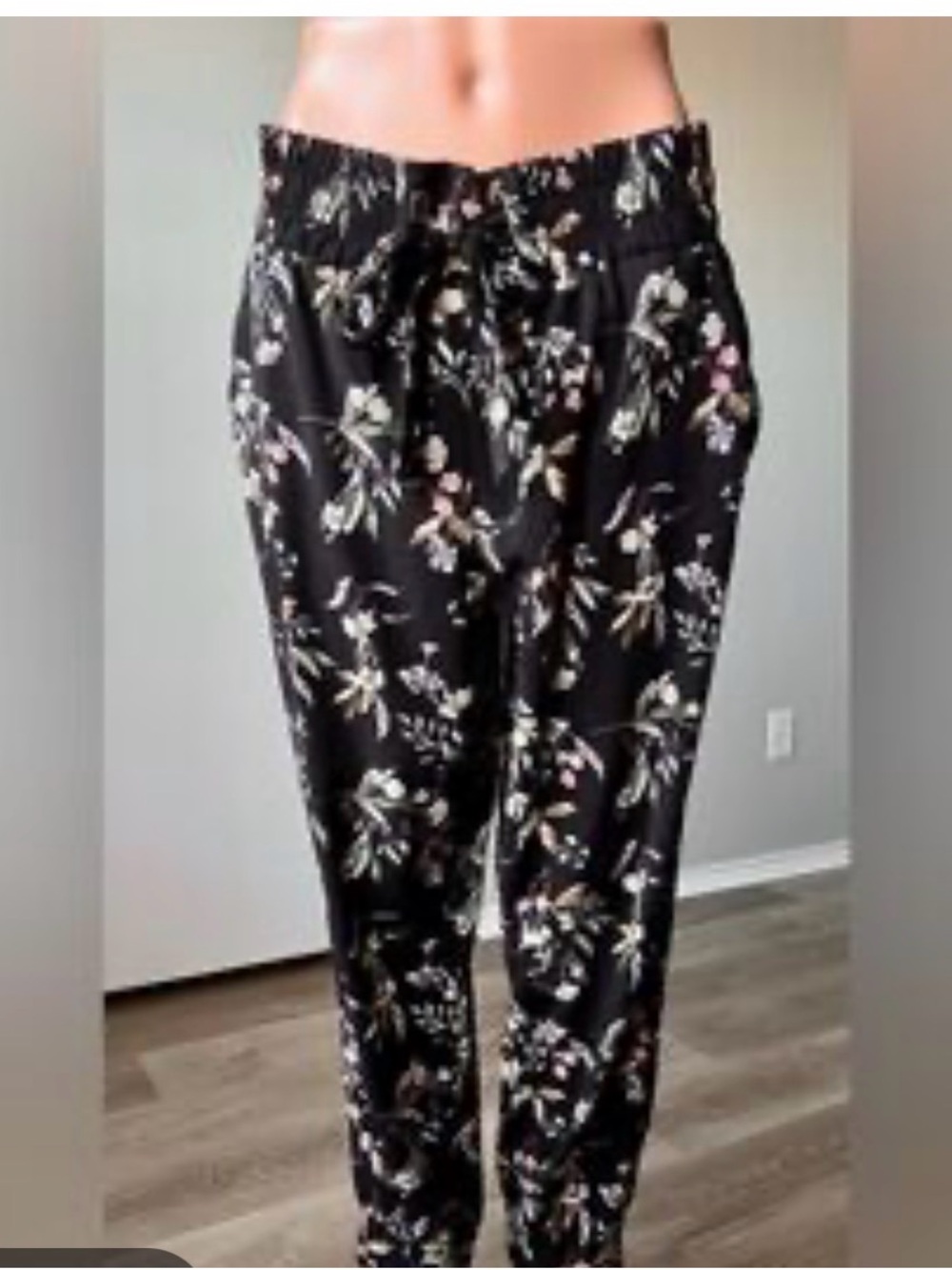 0202 Floral Print Drawstring Waist Black Jogger Pants